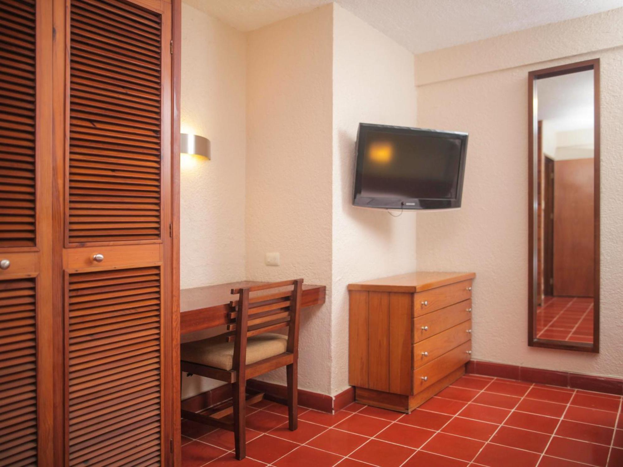 Suites Colonial 코수멜 외부 사진